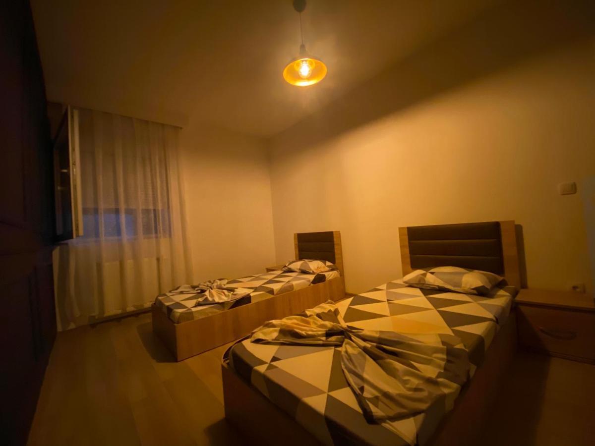 Prishtina Escape Apartments Pristina Buitenkant foto